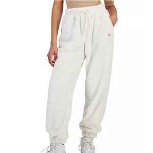 Derek Heart NWOT Cream Fuzzy Sherpa Jogger Pants Medium